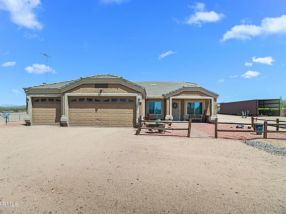 5th image of 38608 N CENTRAL Avenue