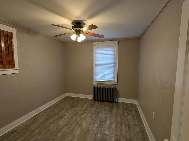 3863 Brighton Rd — Photo 4
