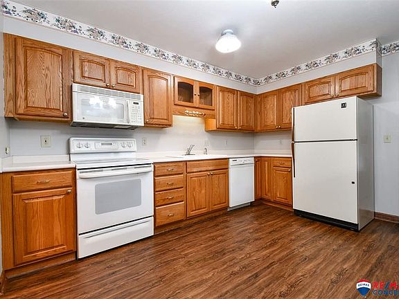 2nd image of 321 Jeffery Dr
