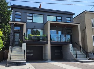 527 Broadhead Ave #B, Ottawa, ON K1Z 5R9
