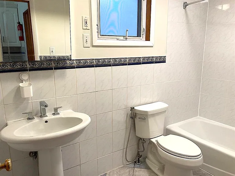284 Magnolia Ave #1 — Photo 16