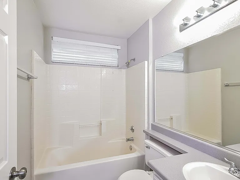 5424 Otter Bay Ct — Photo 9