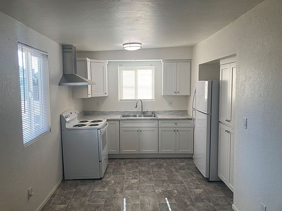 2nd image of 3359 Landis St APT C