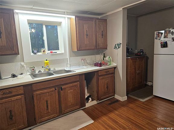 3rd image of 134 2nd St NW