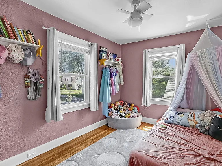 3159 Wendover Dr — Photo 24