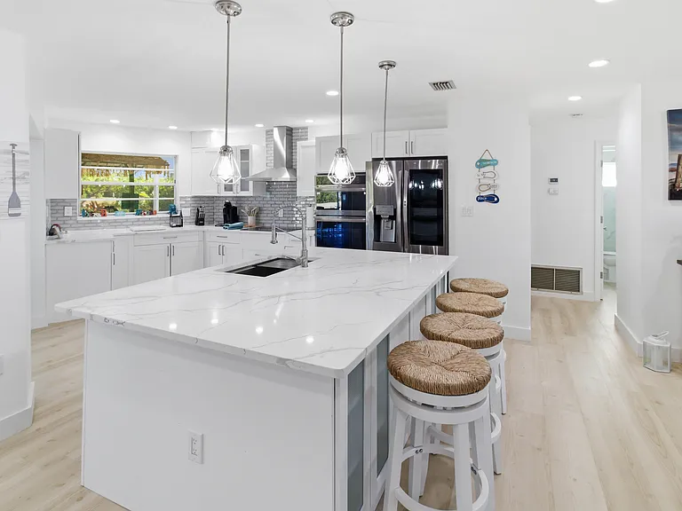 5190 Latham Ter — Photo 28
