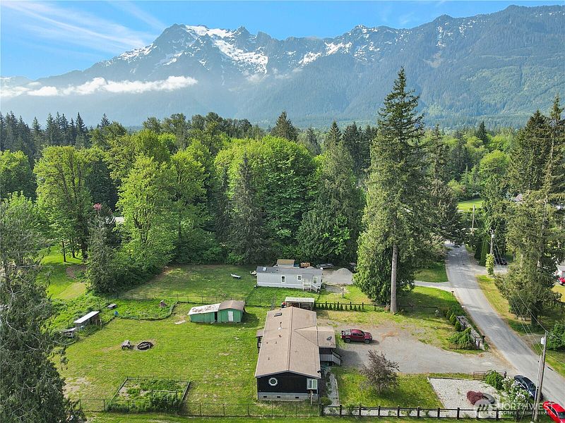 2nd image of 31113 W Whitehorse Drive