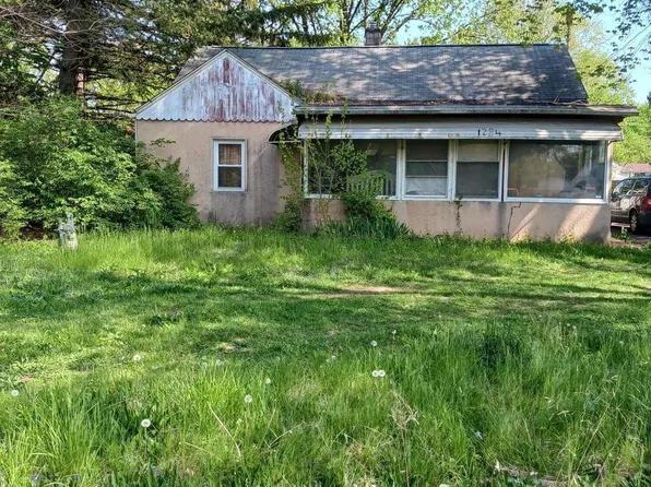 1284 Moundview Ave, Columbus, OH 43207