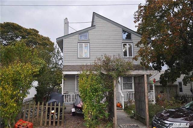 1st image of 121 Woodycrest Dr