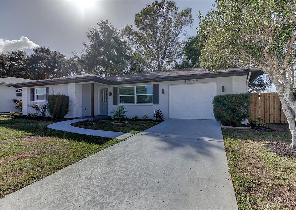 1st image of 3229 Parkway Pl