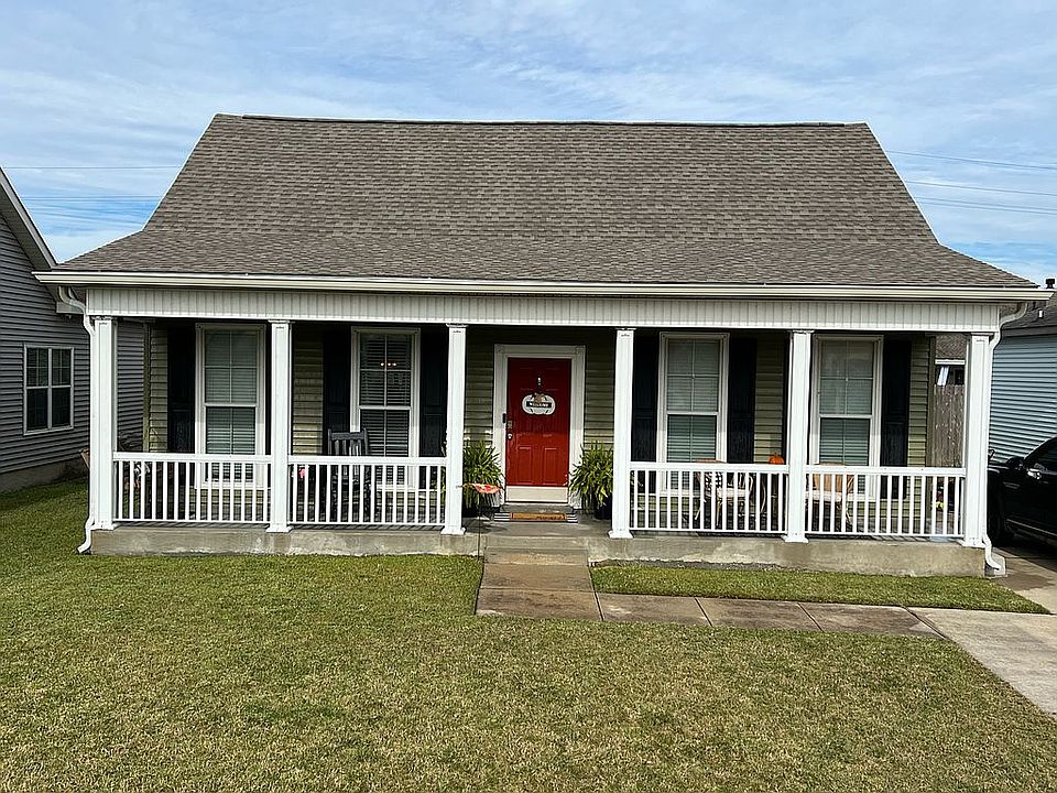 1st image of 2648 Cedar Creek St