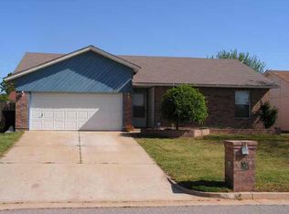 12313 W Rockgate Dr, Yukon, OK 73099