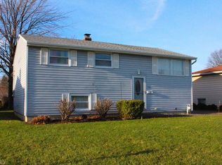 156 Erieview Dr, Eastlake, OH