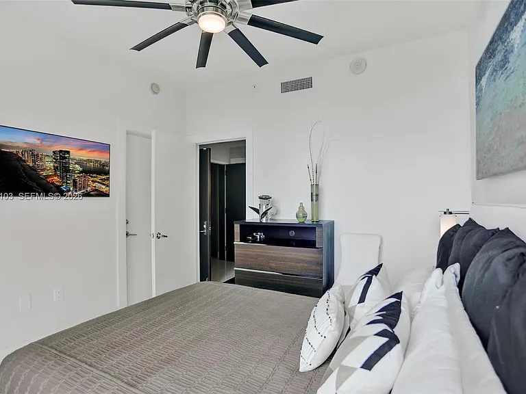 900 Biscayne Blvd #2901 — Photo 43