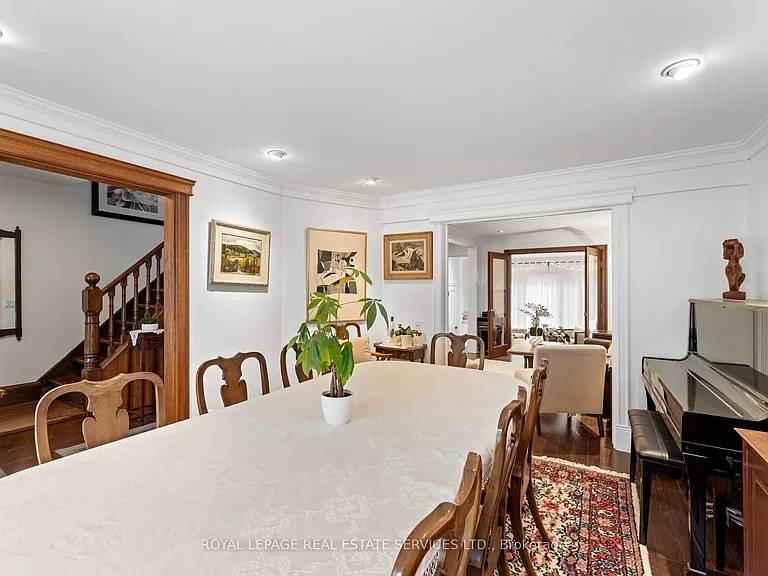 24 Mann Ave — Photo 11
