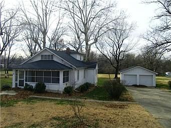 3 Bedroom Home in Claycomo