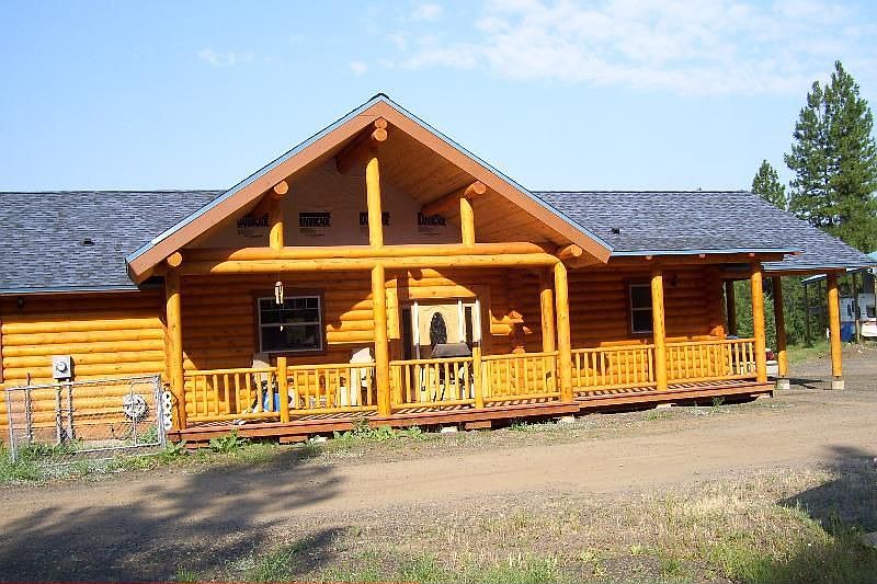 2nd image of 979 Meadow View Rd