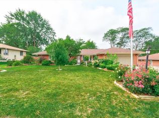 6916 Del Matro Ave, Windsor Heights, IA 50324