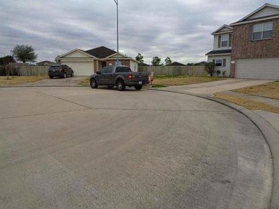 3rd image of 4314 Honey Garden Ct