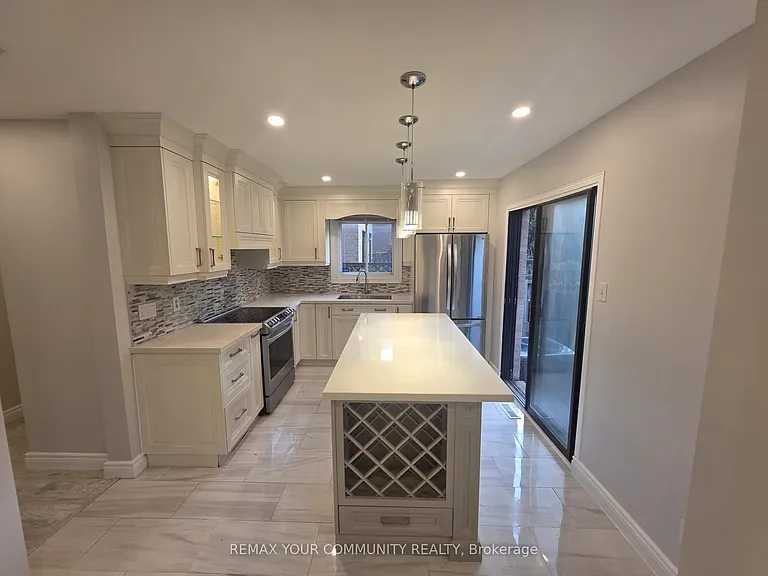 62 Deverill Cres — Photo 8