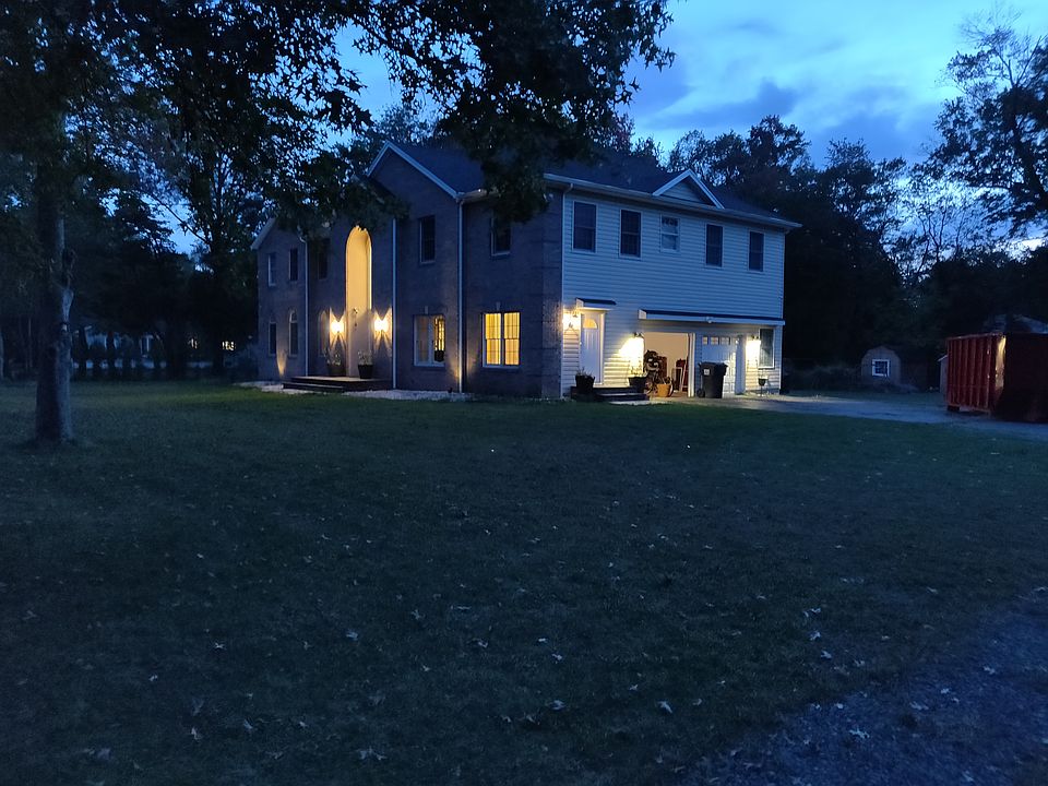 2nd image of 77 Hillside Ave