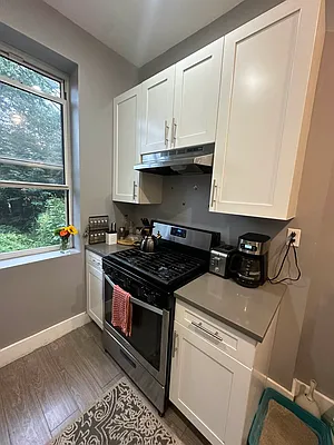 Rented by R New York | media 3