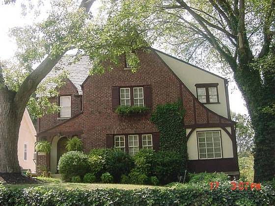 1st image of 111 Hawthorne Dr
