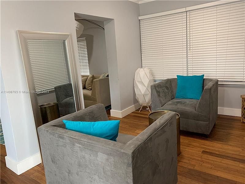 2nd image of 324 NW 52nd St #324