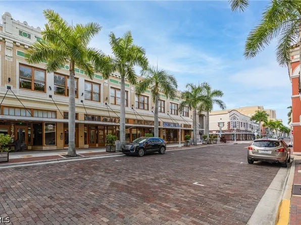 2260 1st St APT 204, Fort Myers, FL 33901