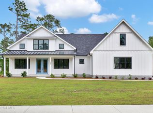 209 Hampton Ct, Hampstead, NC 28443