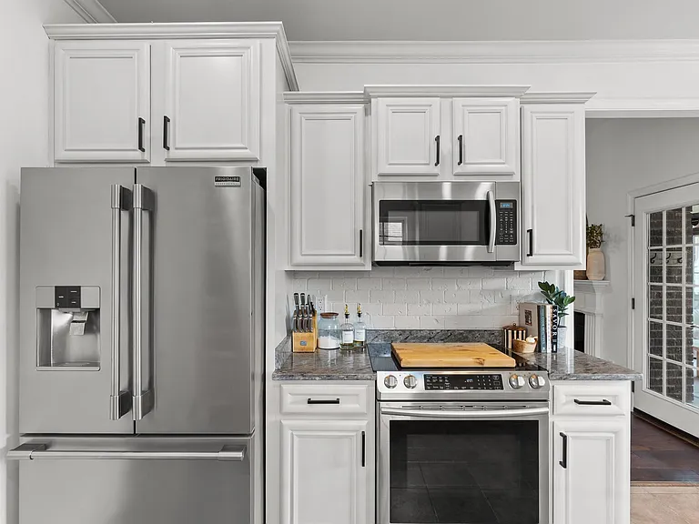 107 Hampton Meadows Dr — Photo 18