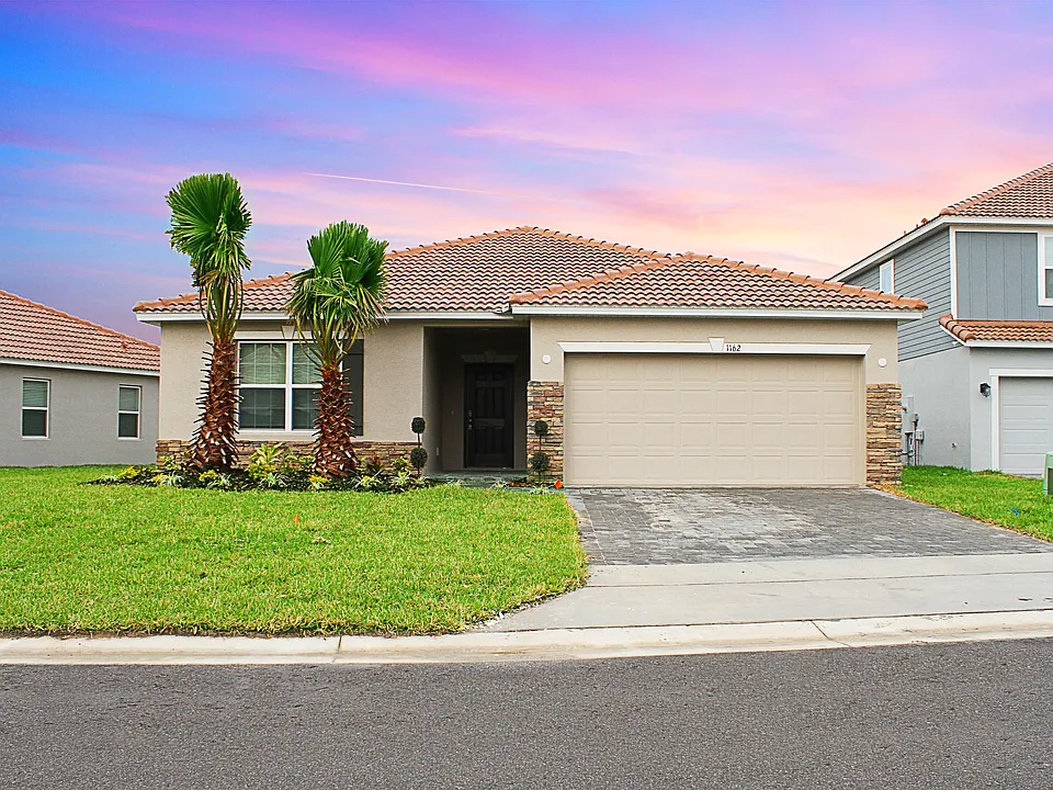 1162 Oak Bluff Dr