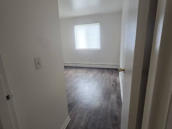 5th image of 7233 N 38th St #7