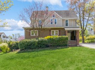 15 Hibben Pl FLOOR 2, Montclair, NJ 07043