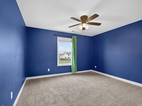 5th image of 962 Casting Rd