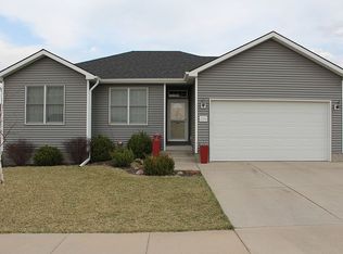 2326 NW 45th St, Lincoln, NE 68524
