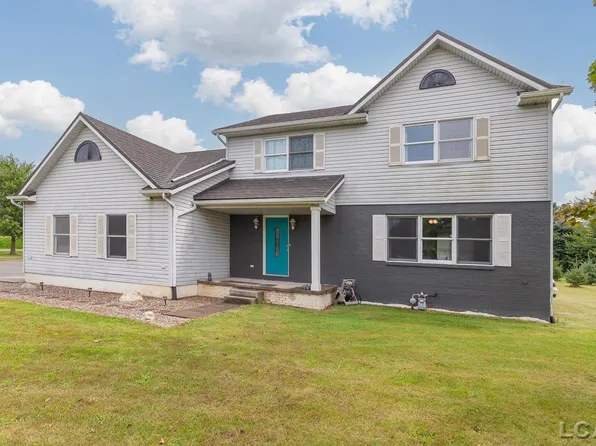 1099 Codling Rd, Adrian, MI 49221