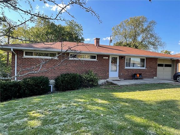 2nd image of 815 Skyview Dr
