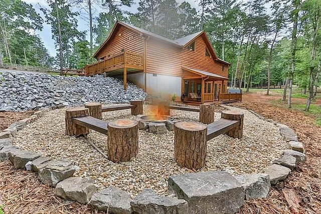 345 Farmer Cir