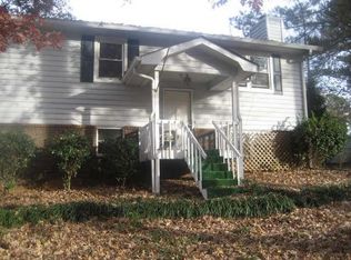 3864 Willow Holw, Douglasville, GA 30135