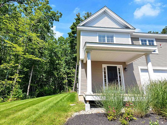 2nd image of 240 Knollwood Way