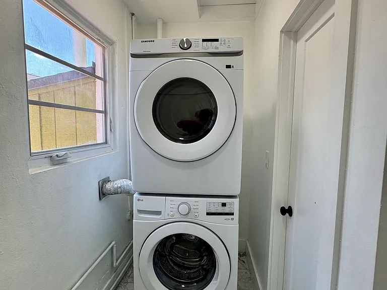 632 N M St #B — Photo 18