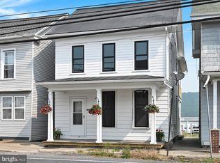 1006 W Main St, Valley View, PA 17983