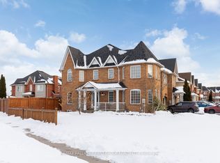 52 Playfair Rd, Whitby, ON L1N 9S6