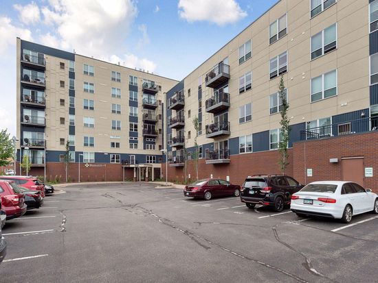 1502 5th St N APT 303, Hopkins, MN 55305