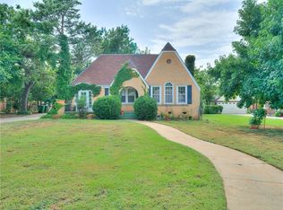 212 S 9th St, Yukon, OK 73099