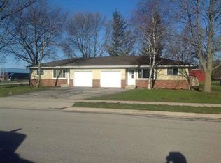 102-104 4th St, Brooklyn, WI 53521