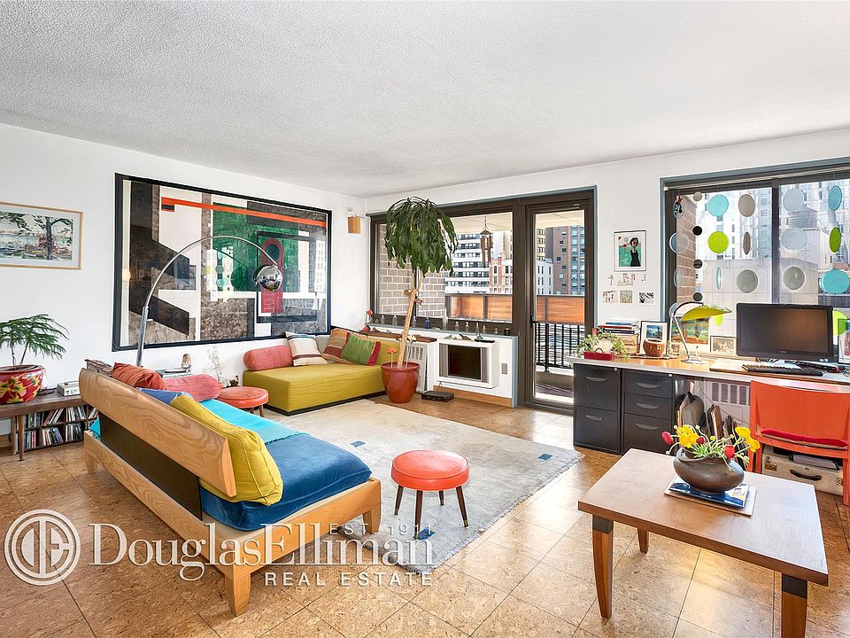1st image of 90 Gold St APT 13L