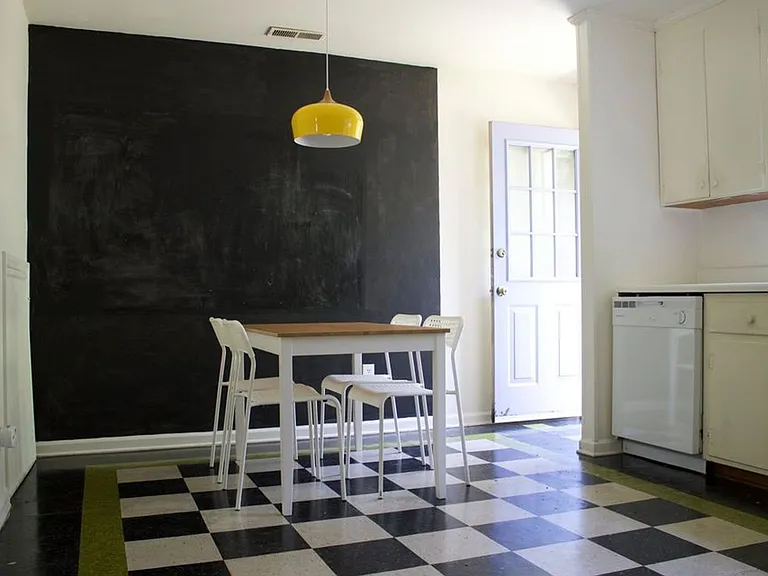 503 N. Greensboro — Photo 3