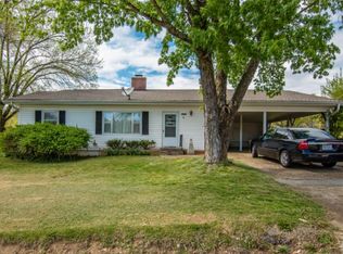 6 Lakeshore Dr, Kimberling City, MO 65686
